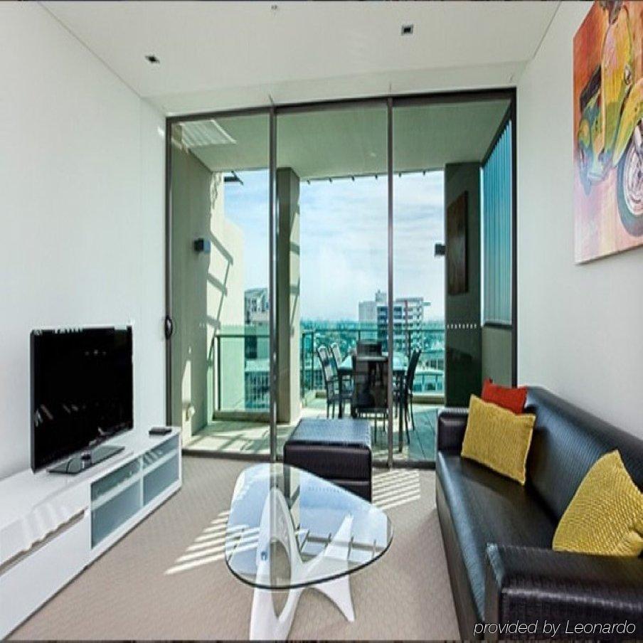 Quattro On Astor Apartments Brisbane By Restt Exterior photo