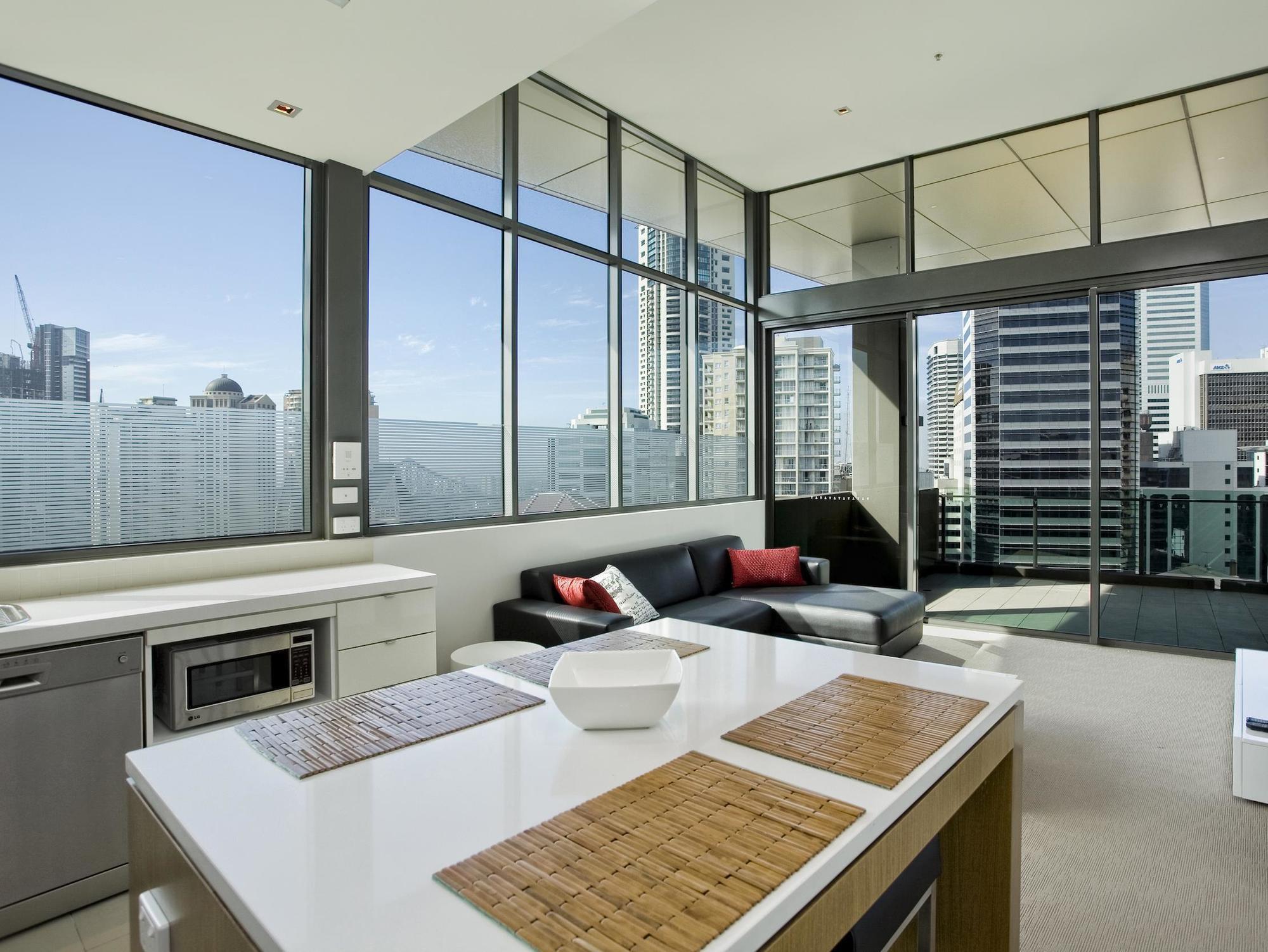 Quattro On Astor Apartments Brisbane By Restt Exterior photo