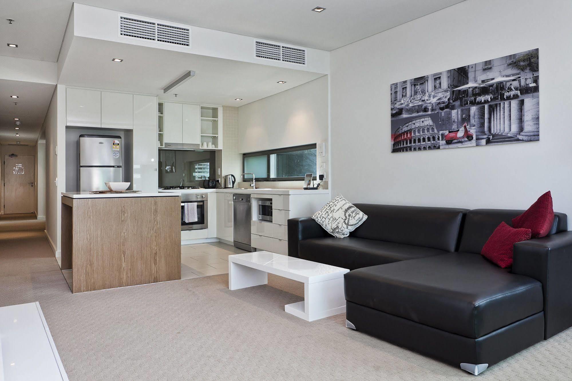 Quattro On Astor Apartments Brisbane By Restt Exterior photo
