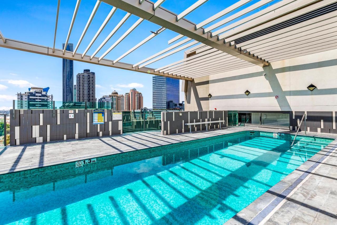Quattro On Astor Apartments Brisbane By Restt Exterior photo