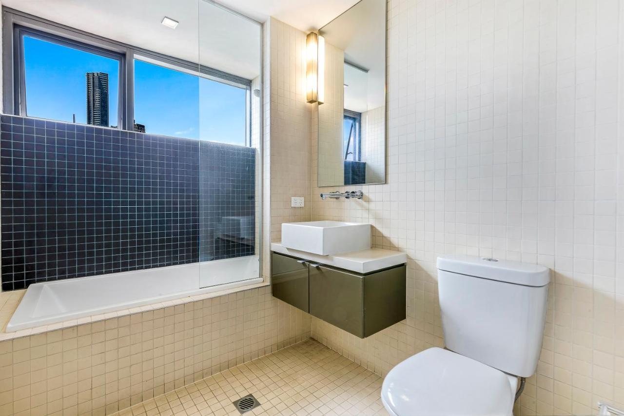 Quattro On Astor Apartments Brisbane By Restt Exterior photo