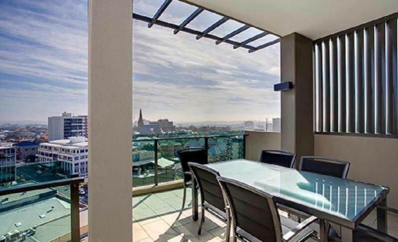 Quattro On Astor Apartments Brisbane By Restt Exterior photo